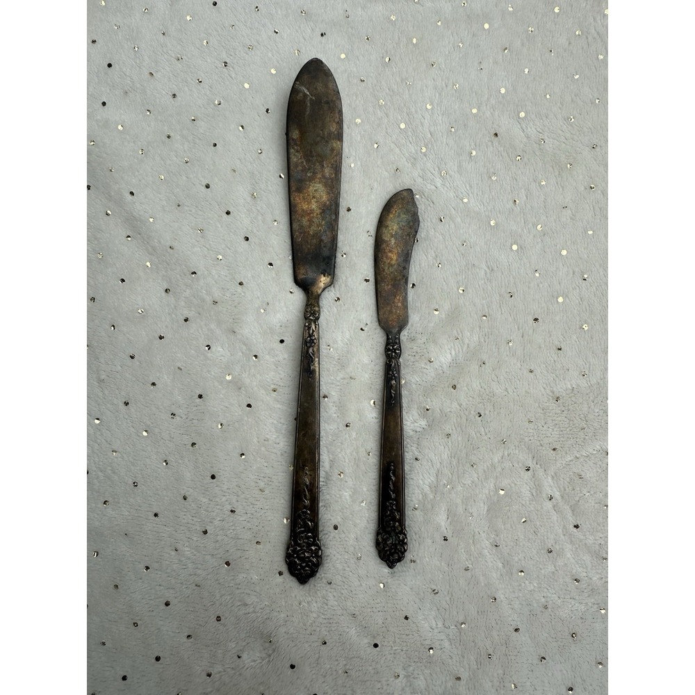 Antique Vintage KING EDWARD Silverplate Flatware Master Butter Knife & Spreader